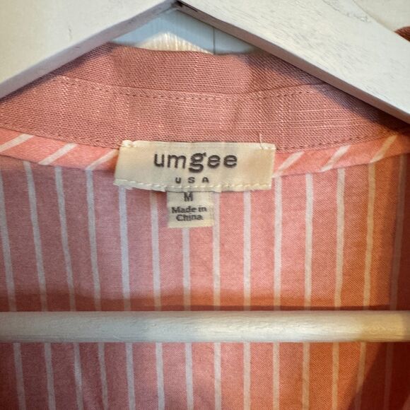 Umgee Striped Accents Oversized Collared Button Down Top SZ M - Picture 2 of 3